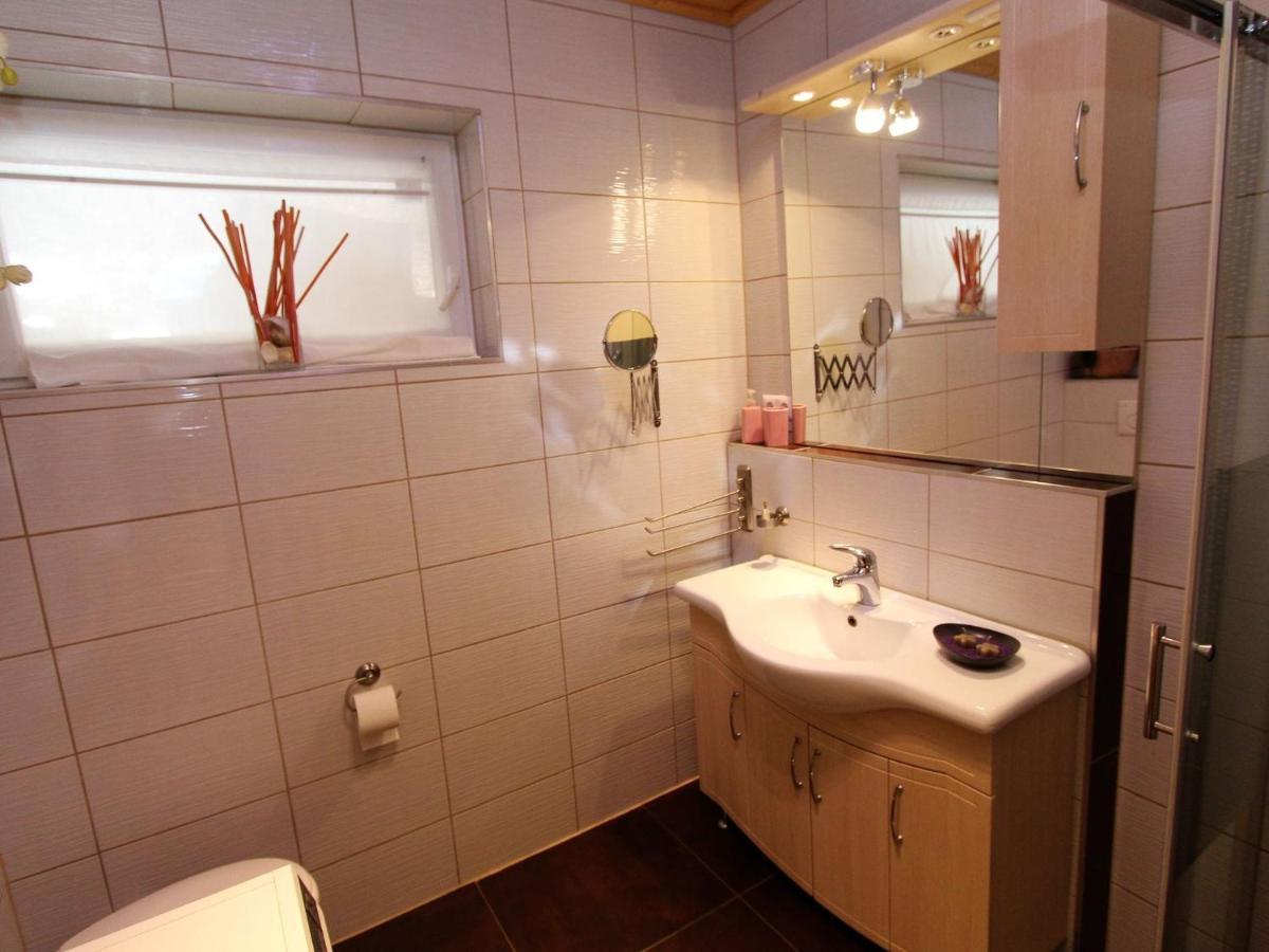 Apartment Directly On Lake Ossiach In Carinthia Stockelweingarten エクステリア 写真